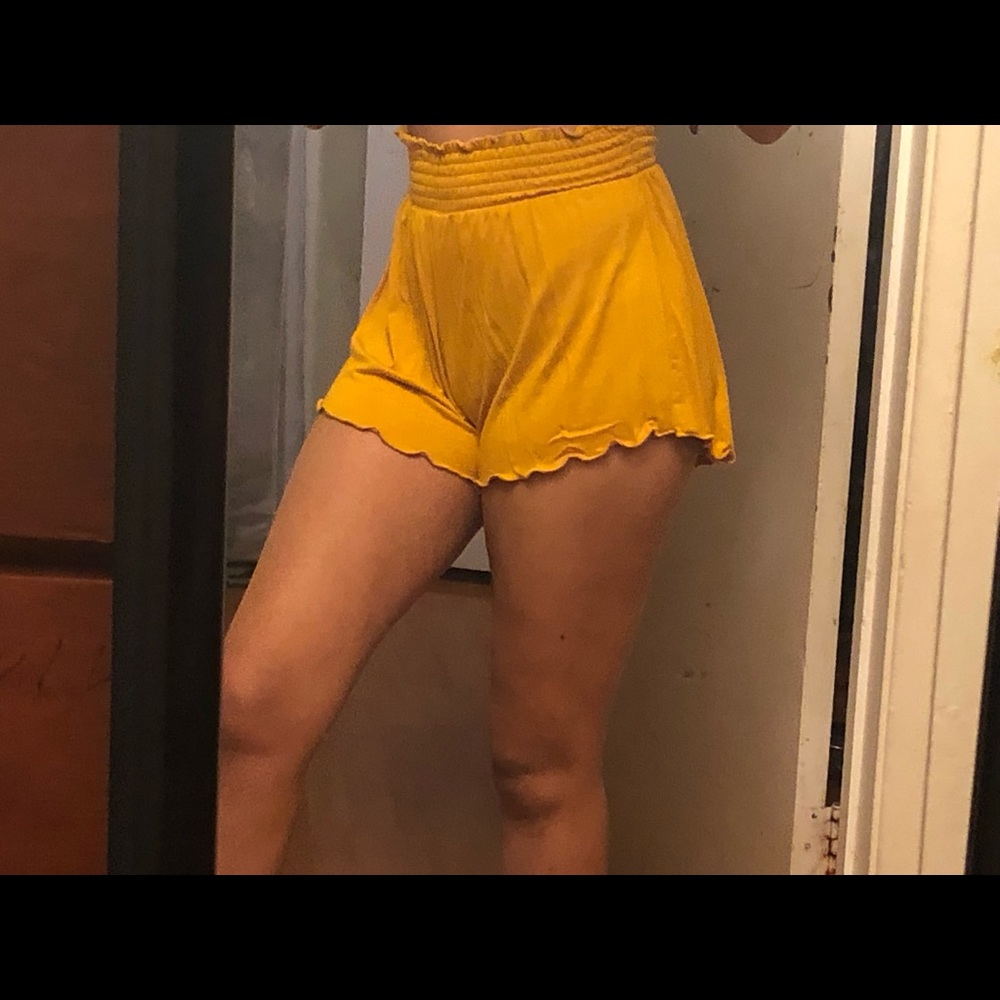 shorts - Picture 2 of 3